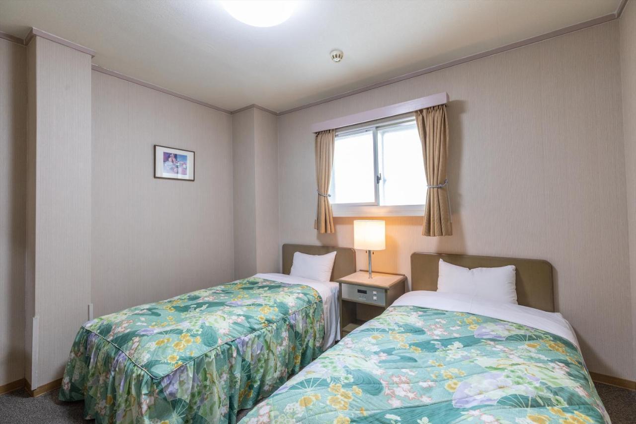 Tabist Business Hotel Takamado Shin-Omiya Нара Екстер'єр фото