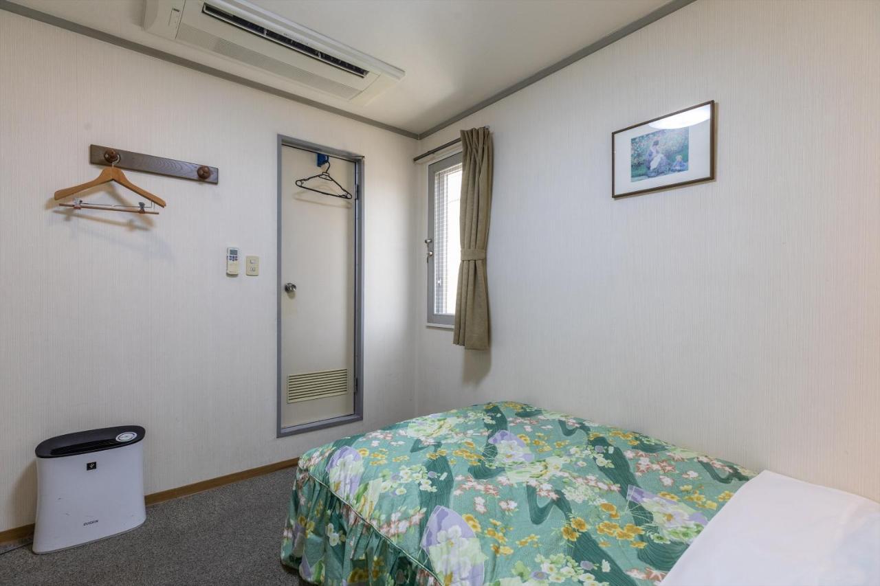 Tabist Business Hotel Takamado Shin-Omiya Нара Екстер'єр фото