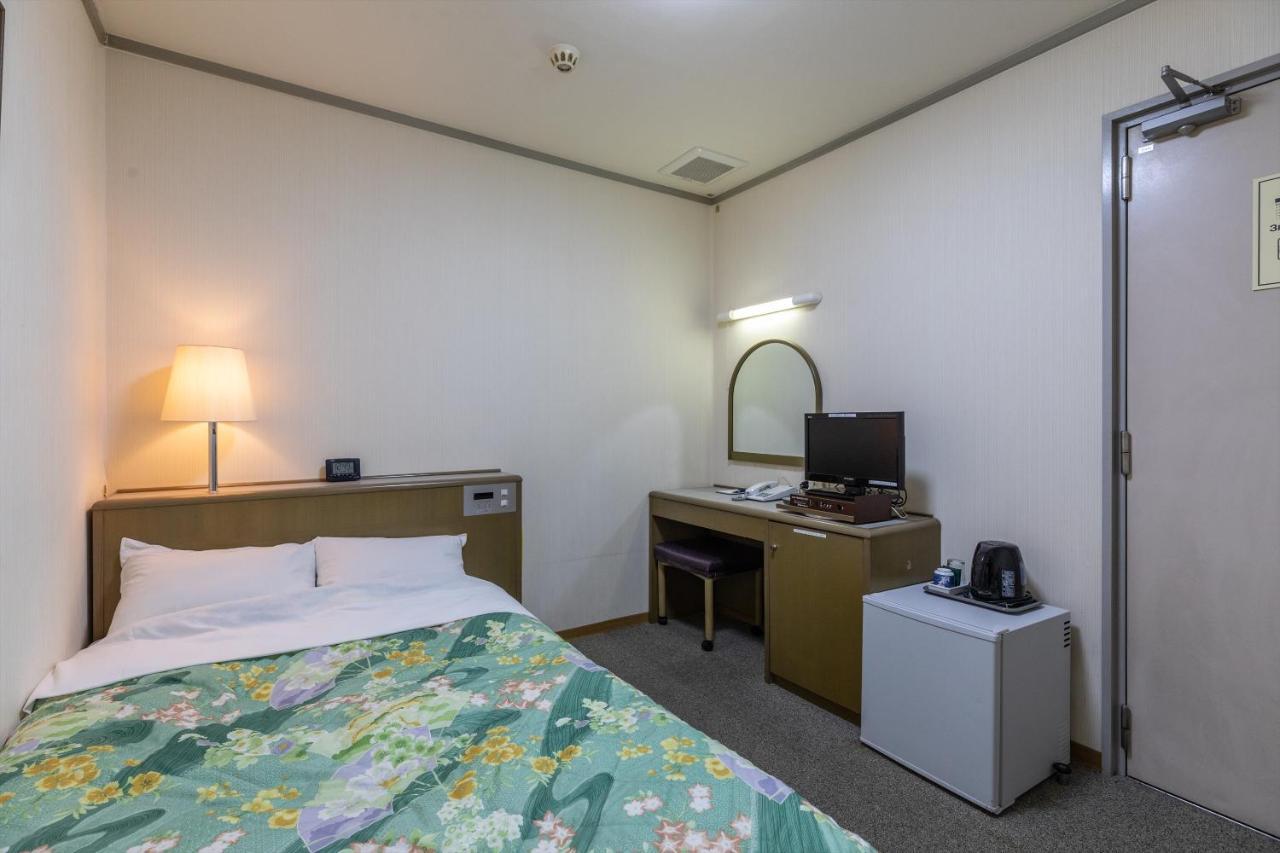 Tabist Business Hotel Takamado Shin-Omiya Нара Екстер'єр фото