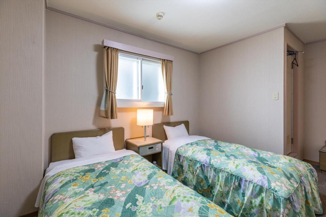 Tabist Business Hotel Takamado Shin-Omiya Нара Екстер'єр фото