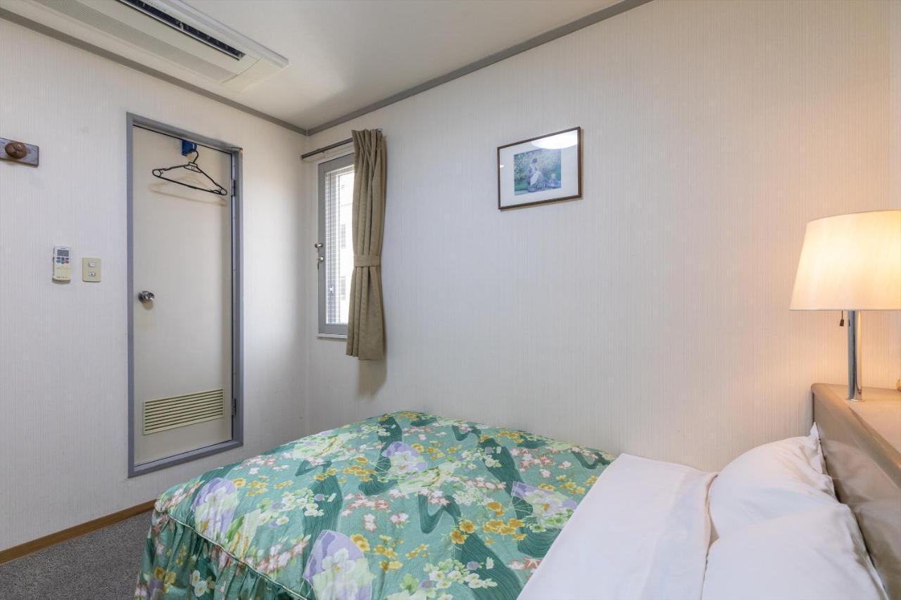 Tabist Business Hotel Takamado Shin-Omiya Нара Екстер'єр фото