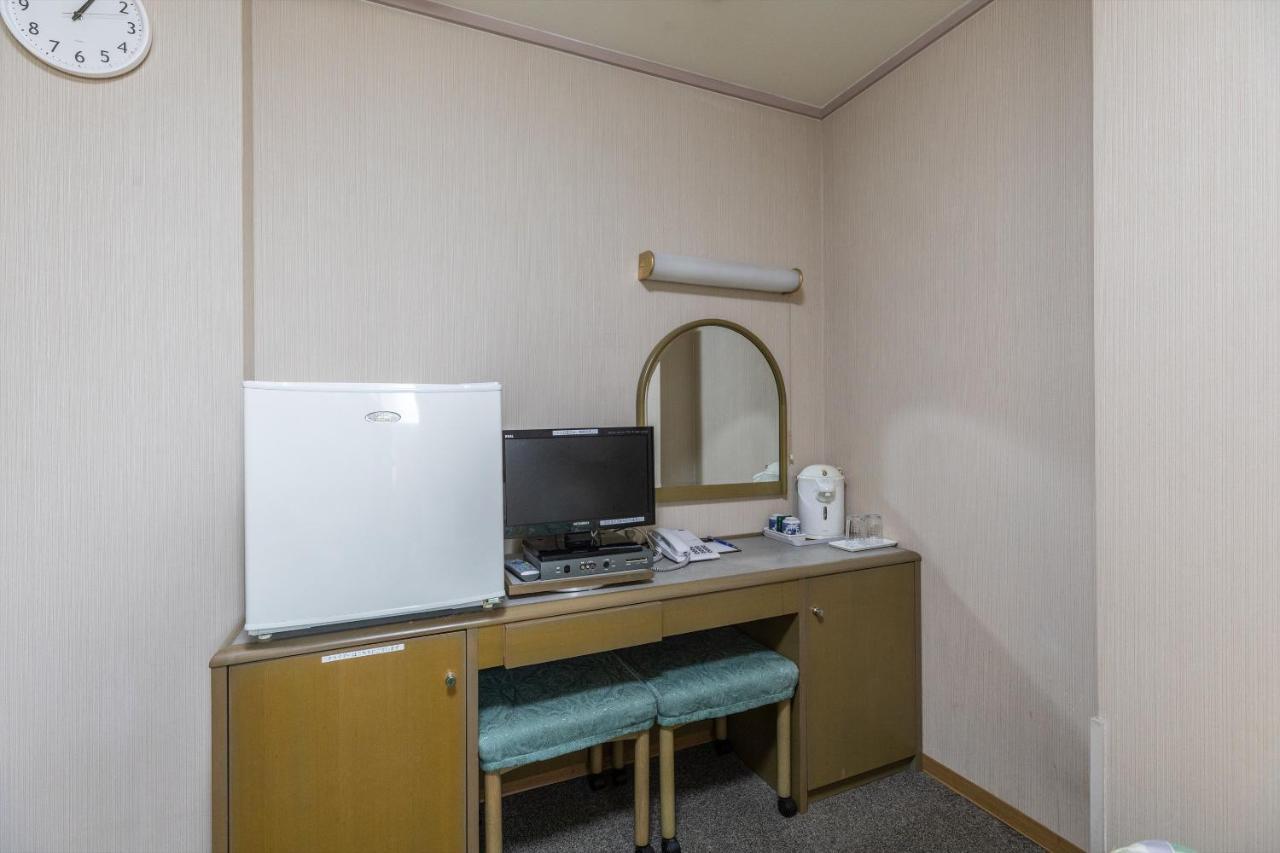 Tabist Business Hotel Takamado Shin-Omiya Нара Екстер'єр фото